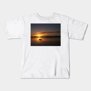 Dramatic sunrise over Tauranga Harbour. Kids T-Shirt